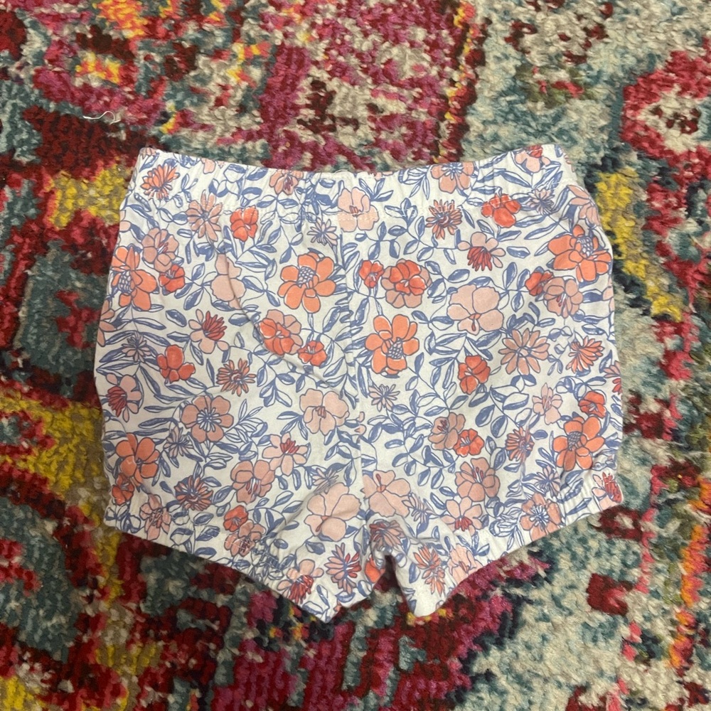 ‼️🎉ALL OFFERS ACCEPTED! 🎉‼️ 24 Month Girls Floral Shorts